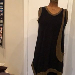 Knit sleeveless swing dress